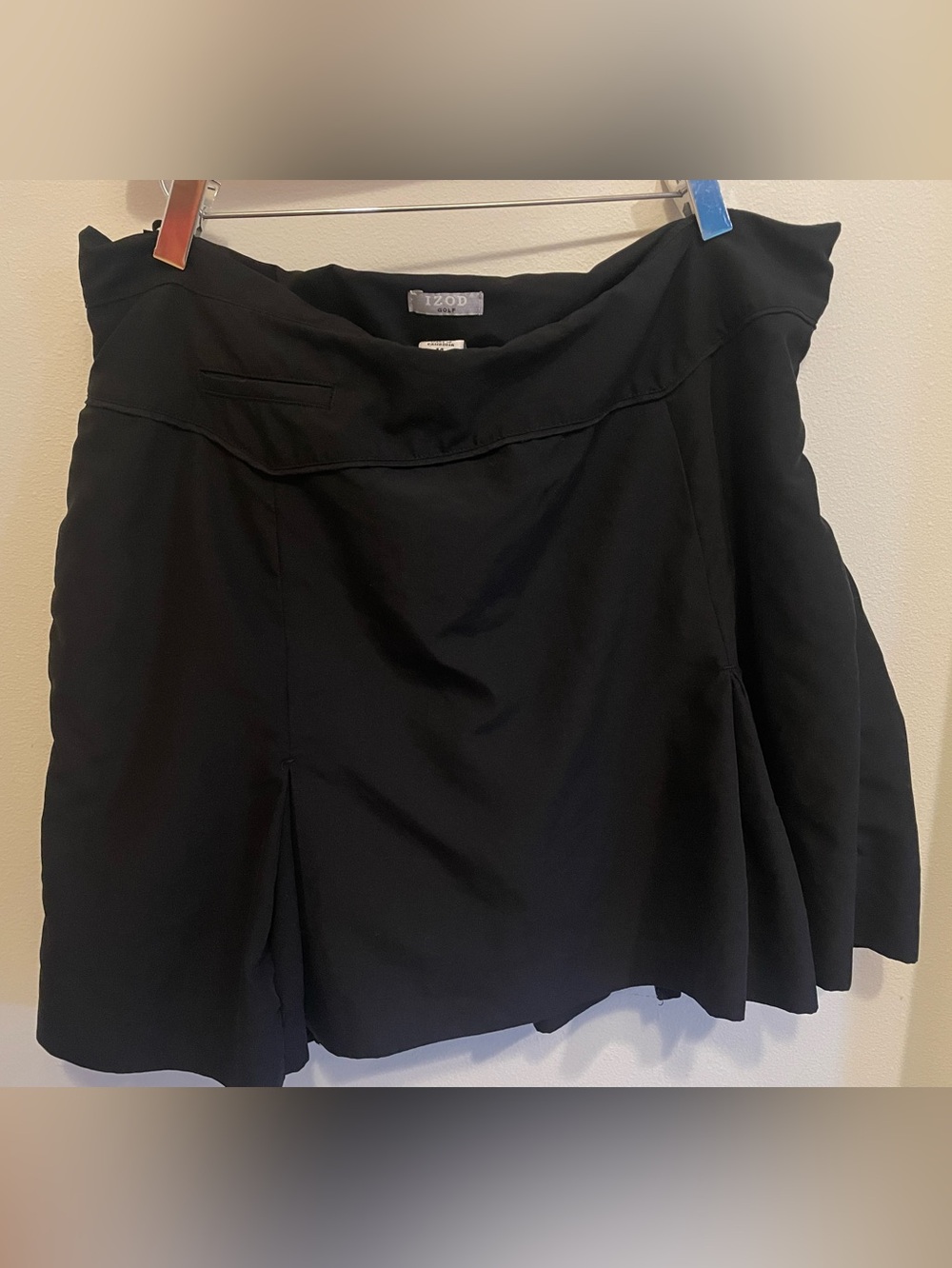 Izod Golf Pleated Mini Skort Black